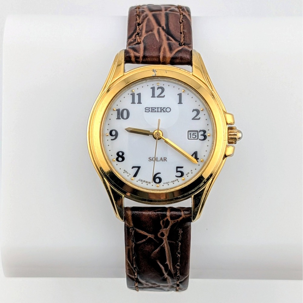 Seiko Solar V137-0BR0 Women's Gold Tone Watch White Dial Date Leather 29mm
